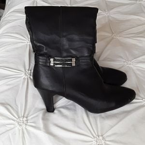 Boots black NWOB